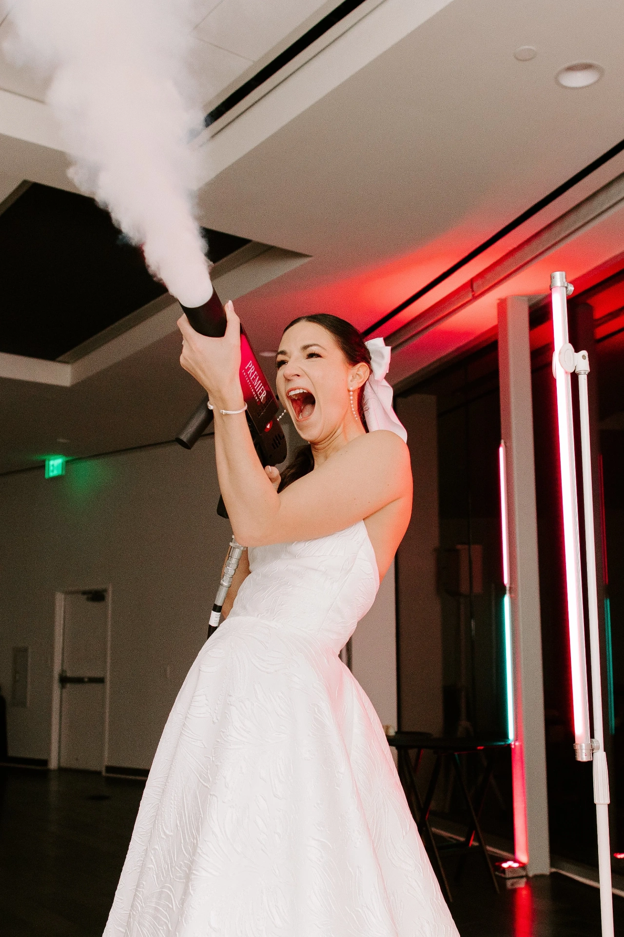 CO₂ Guns for Bride & Groom